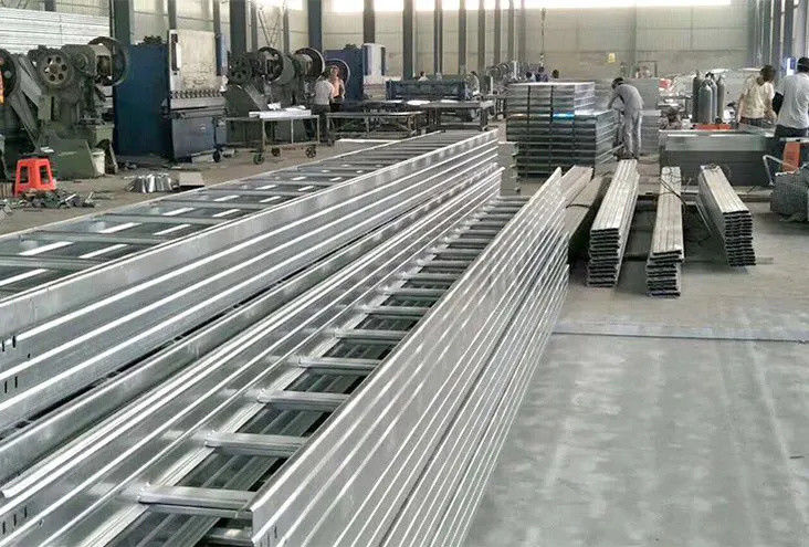 1.5 - тип поднос лестницы 2.5mm кабеля гальванизировал стальную коррозионную устойчивость подноса кабеля