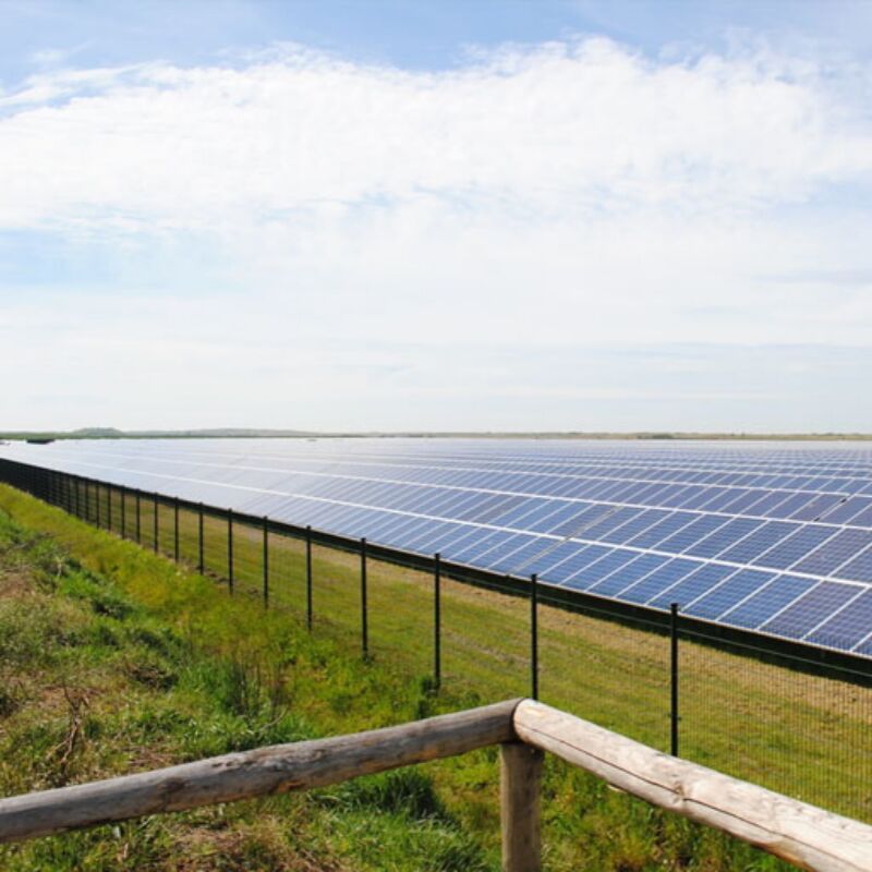 Наземные солнечные кронштейны с экструдированными алюминиевыми рельсами поддержки и регулируемыми ногами крепления для точного выравнивания