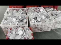 Металлическая крыша с солнечными панелями